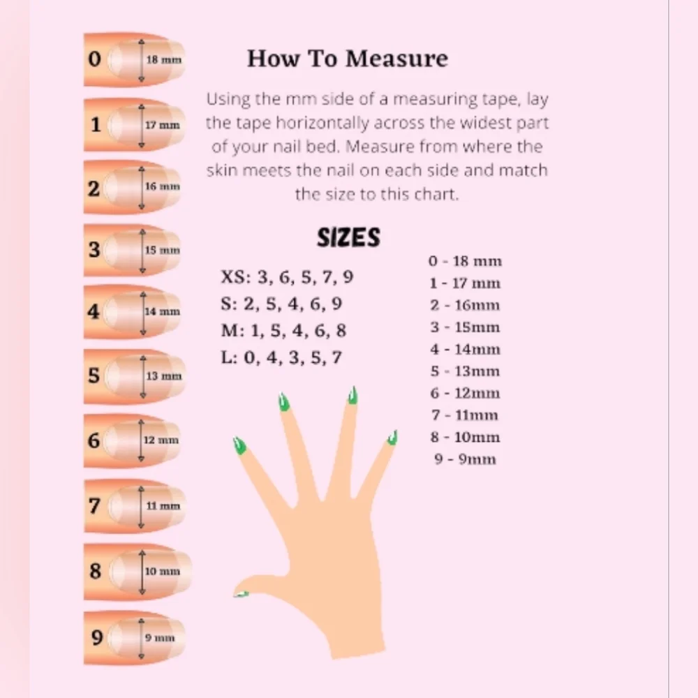 Handmade Floral Gold Press-On Nails - Picture 3 of 3